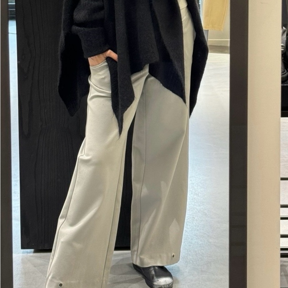 Sarah Pacini Grey pants